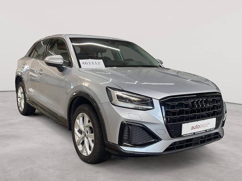 Florettsilber metallic Gebraucht 2023 Audi Q2 Advanced SUV | 23.290 € (Guter Preis) - Bild 1/4