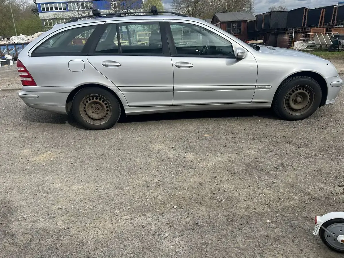 Gebraucht Mercedes C180 Classic 143 PS (105 kW) 2005 Silber Kombi