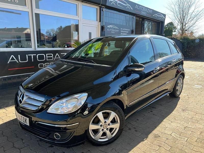 Gebraucht Mercedes B180 109 PS (80 kW) 2007 Kosmosschwarz Van / Kleinbus