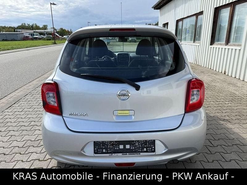 Gebraucht Nissan Micra Acenta 80 PS (58 kW) 2015 Silber Kleinwagen