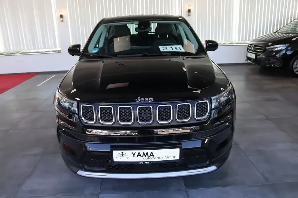 Gebraucht Jeep Compass Altitude 131 PS (96 kW) 2024 Schwarz SUV
