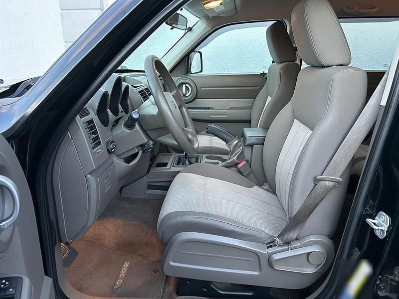 Gebraucht Dodge Nitro SE 177 PS (130 kW) 2008 SUV