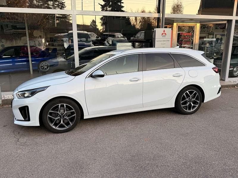 Gebraucht Kia Ceed Sportswagon GT-Line 140 PS (102 kW) 2020 Weiß Kombi