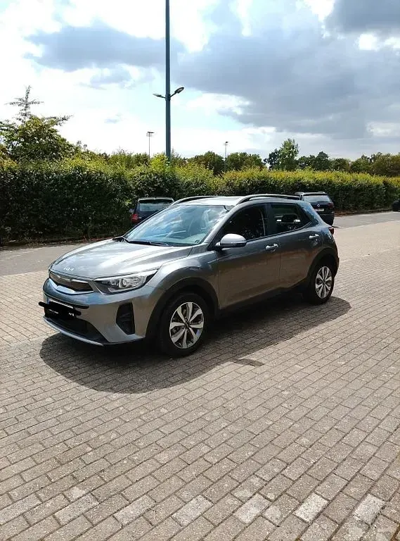 Gebraucht Kia Stonic Vision 101 PS (74 kW) 2024 Grau SUV
