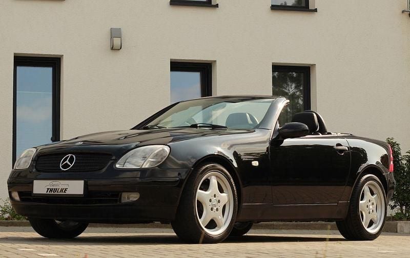Schwarz Gebraucht 1999 Mercedes SLK230 AMG Cabrio | 8.900 € (Teuer) - Bild 1/4