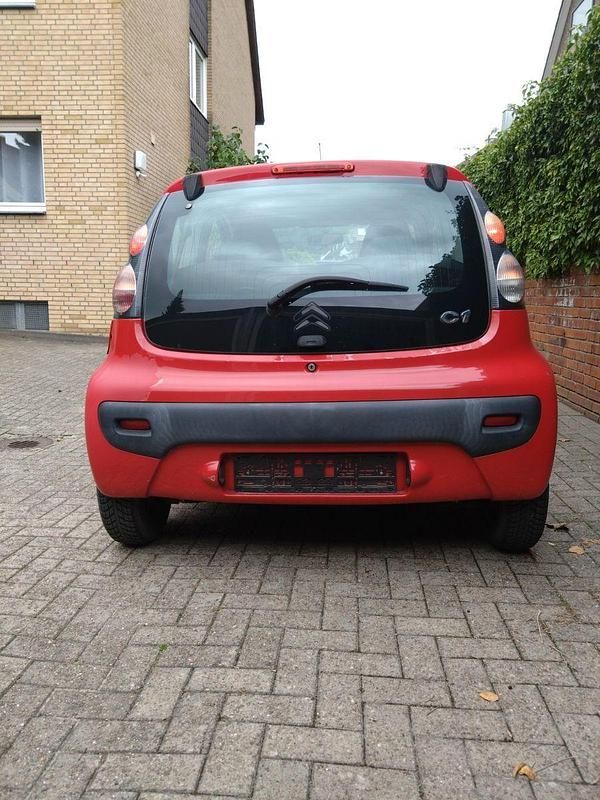 Rot Gebraucht 2008 Citroën C1 Style Kleinwagen | 1.600 € (Fairer Preis) - Bild 1/4