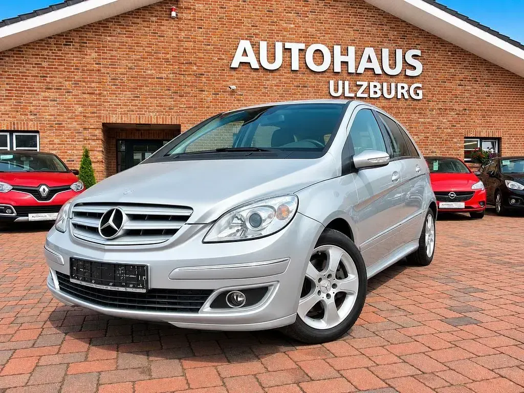 Gebraucht Mercedes B180 109 PS (80 kW) 2006 Silber Van / Kleinbus