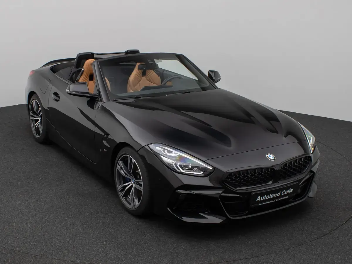 Gebraucht BMW Z4 M Sport 340 PS (250 kW) 2022 Saphirschwarz metallic475braun Cabrio