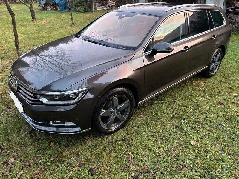 Gebraucht VW Passat Highline 179 PS (131 kW) 2017 Braun Kombi