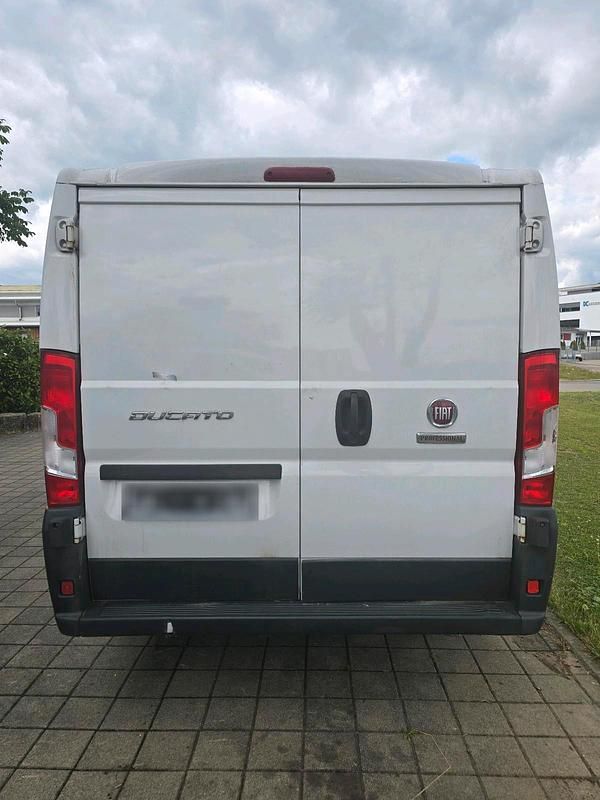 Gebraucht Fiat Ducato 131 PS (96 kW) 2019 Weiß Van