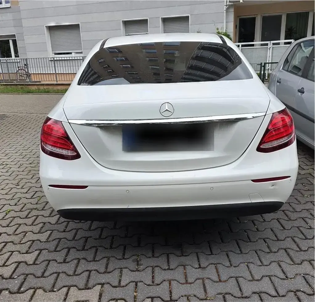 Gebraucht Mercedes E220 2017 Weiß Limousine