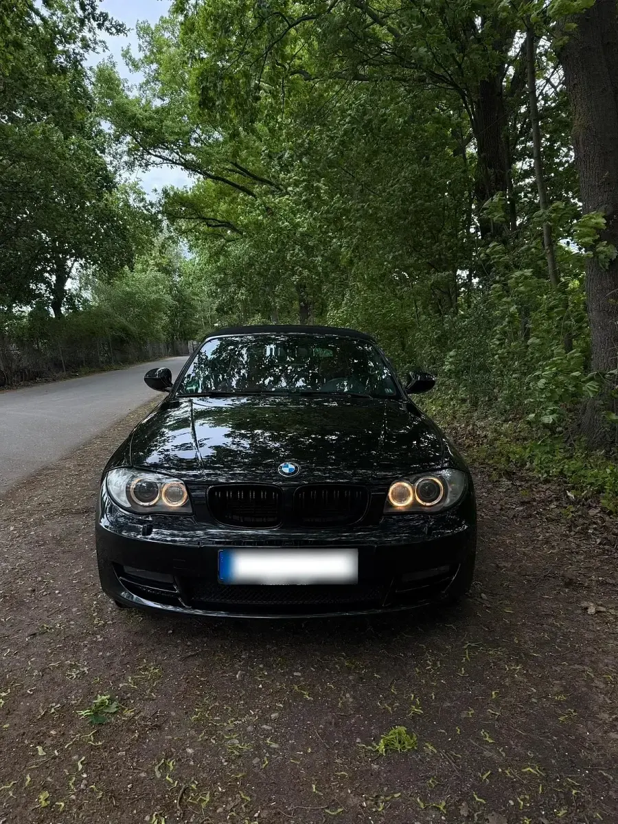 Gebraucht BMW 118 Cabriolet 143 PS (105 kW) 2010 Schwarz Cabrio
