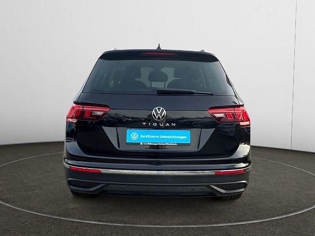 Gebraucht VW Tiguan Move 150 PS (110 kW) 2023 Deep black perleffekt SUV