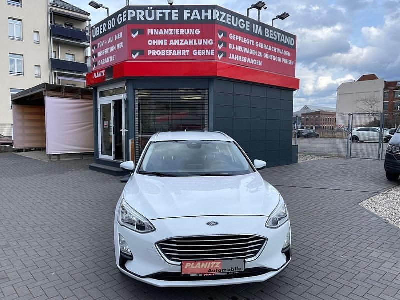 Gebraucht Ford Focus Cool & Connect 125 PS (91 kW) 2019 Weiß Kombi