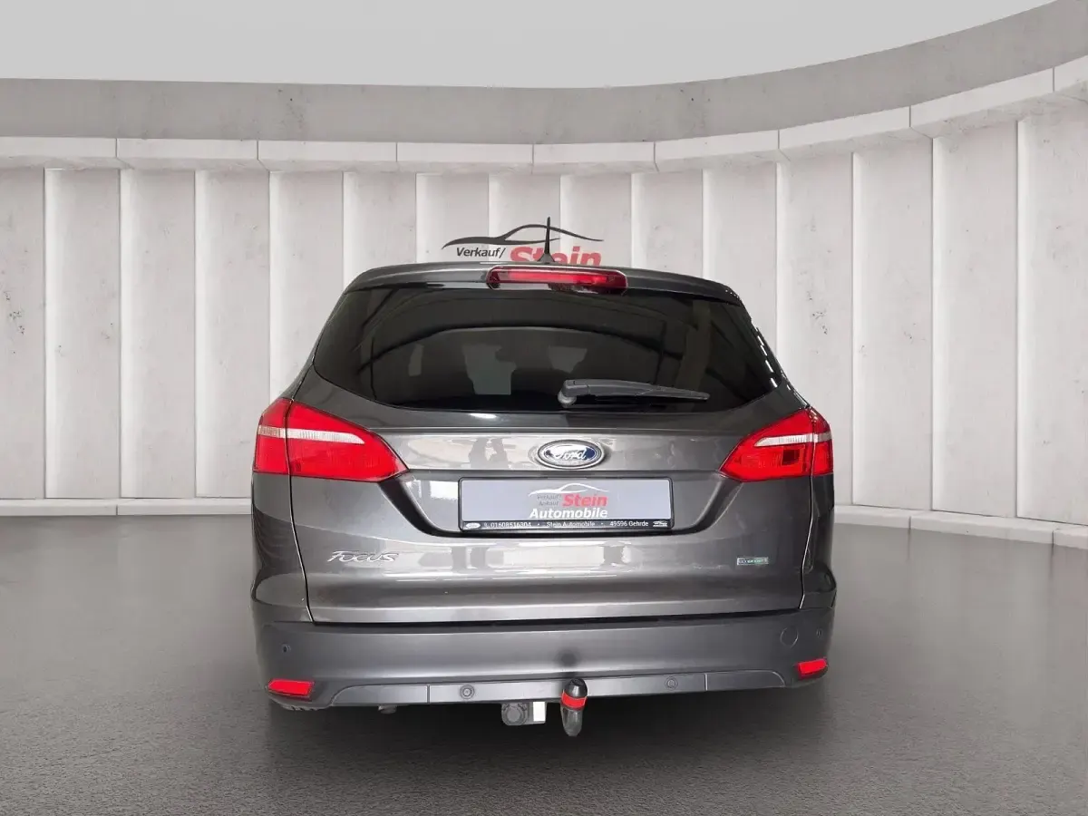 Gebraucht Ford Focus Cool & Connect 125 PS (91 kW) 2018 Grau Kombi