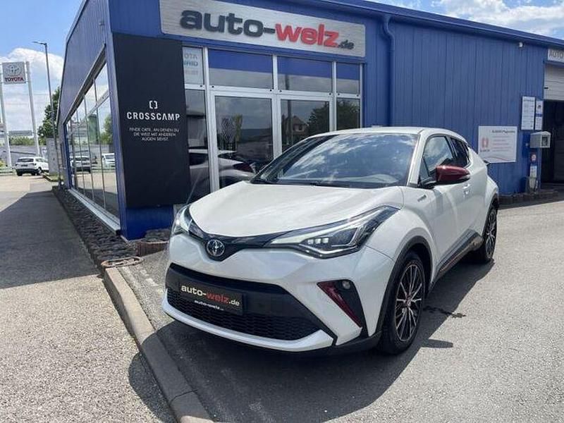 Novaweiß perleffekt (metallic) Gebraucht 2020 Toyota C-HR Lounge SUV | 24.450 € (Etwas zu teuer) - Bild 1/4