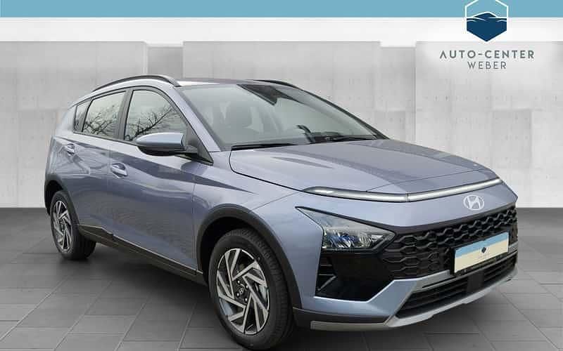 Blau Gebraucht 2025 Hyundai Bayon Trend SUV | 21.690 € (Fairer Preis) - Bild 1/4