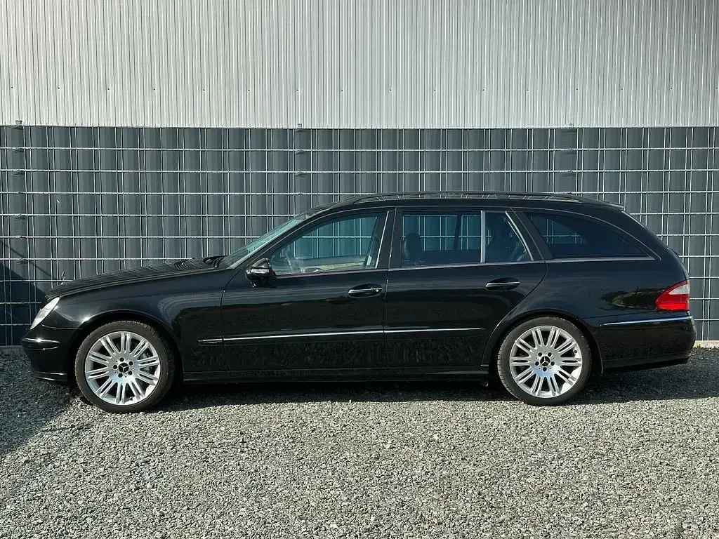 Gebraucht Mercedes E280 Avantgarde 190 PS (139 kW) 2006 Schwarz Kombi