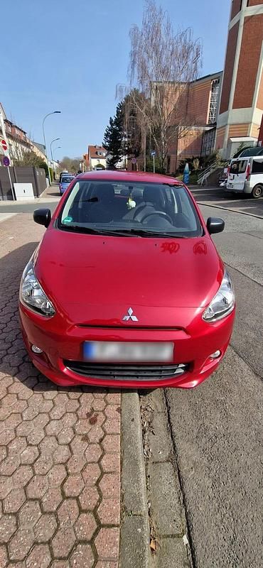 Gebraucht Mitsubishi Space Star 71 PS (52 kW) 2014 Rot Van / Kleinbus