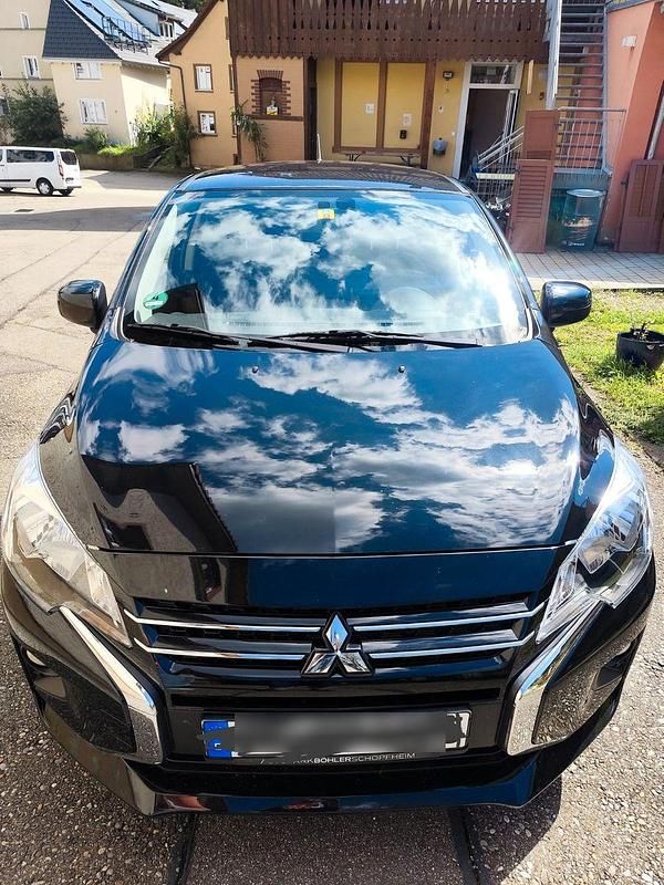 Schwarz Gebraucht 2023 Mitsubishi Space Star Select+ Kleinwagen | 11.600 € (Fairer Preis) - Bild 1/4
