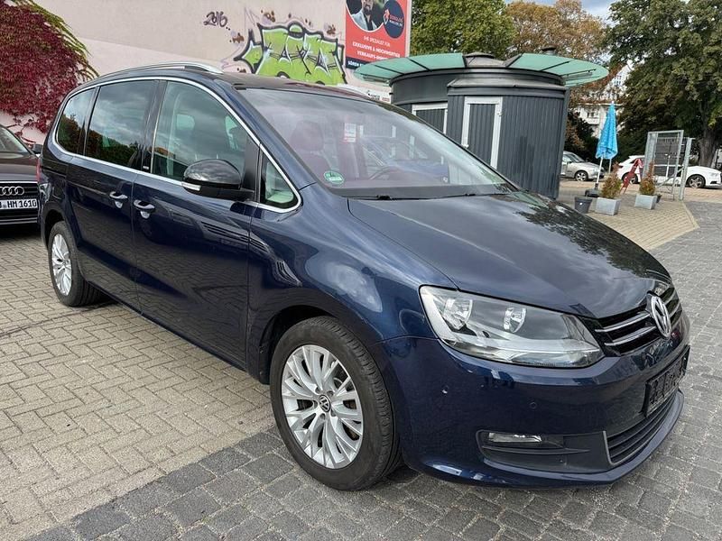 Blau Gebraucht 2011 VW Sharan Style Van / Kleinbus | 6.990 € (Superpreis) - Bild 1/4