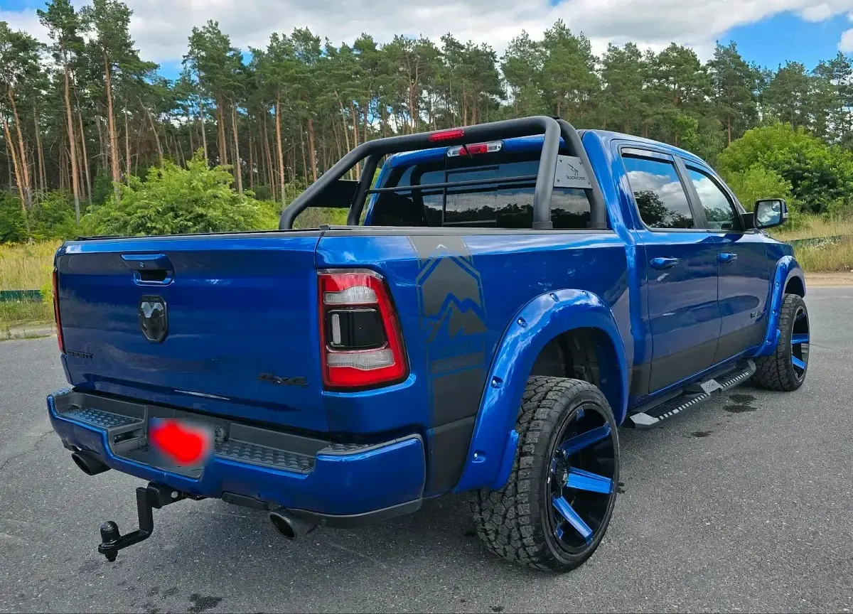 Gebraucht Dodge Ram 401 PS (294 kW) 2019 Blau Pickup