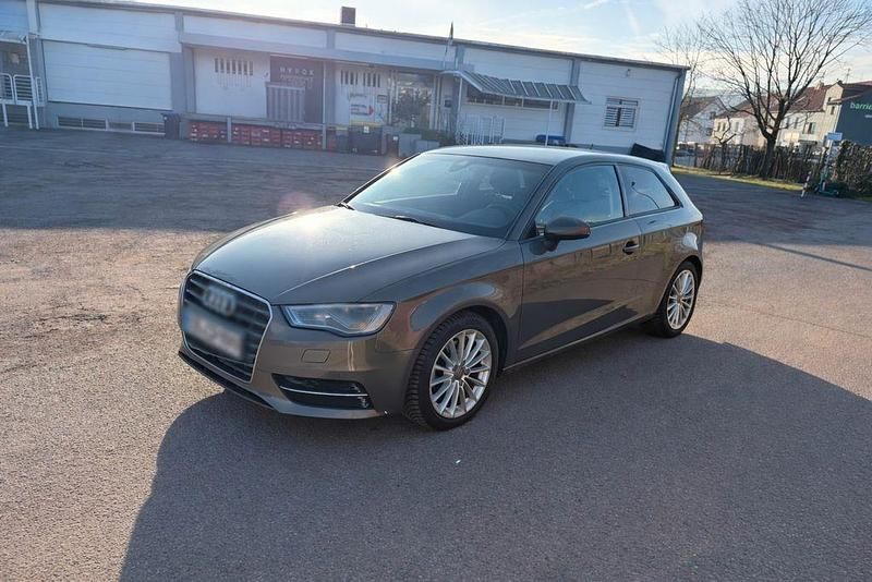 Gebraucht Audi A3 Ambition 179 PS (131 kW) 2013 Grau Limousine