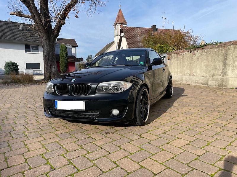 Gebraucht BMW 118 Coupé 143 PS (105 kW) 2011 Schwarz Coupé