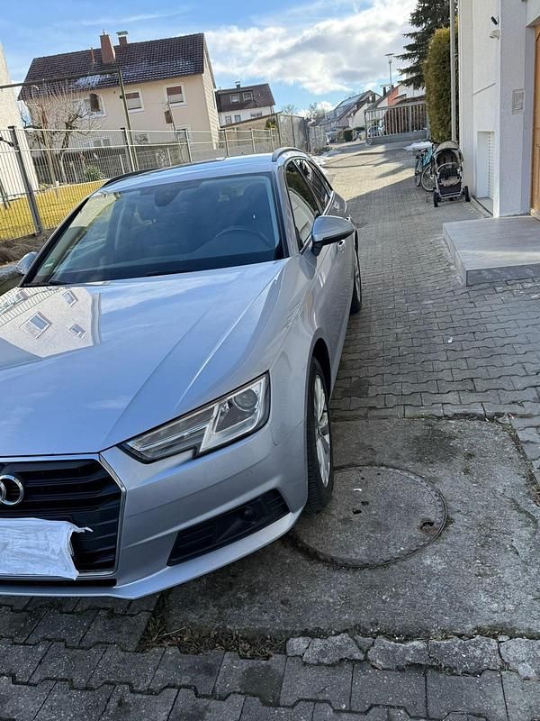 Gebraucht Audi A4 150 PS (110 kW) 2017 Grau Limousine