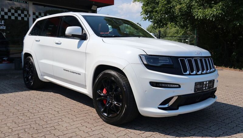 Weiß Gebraucht 2015 Jeep Grand Cherokee SRT SUV | 19.999 € - Bild 1/4