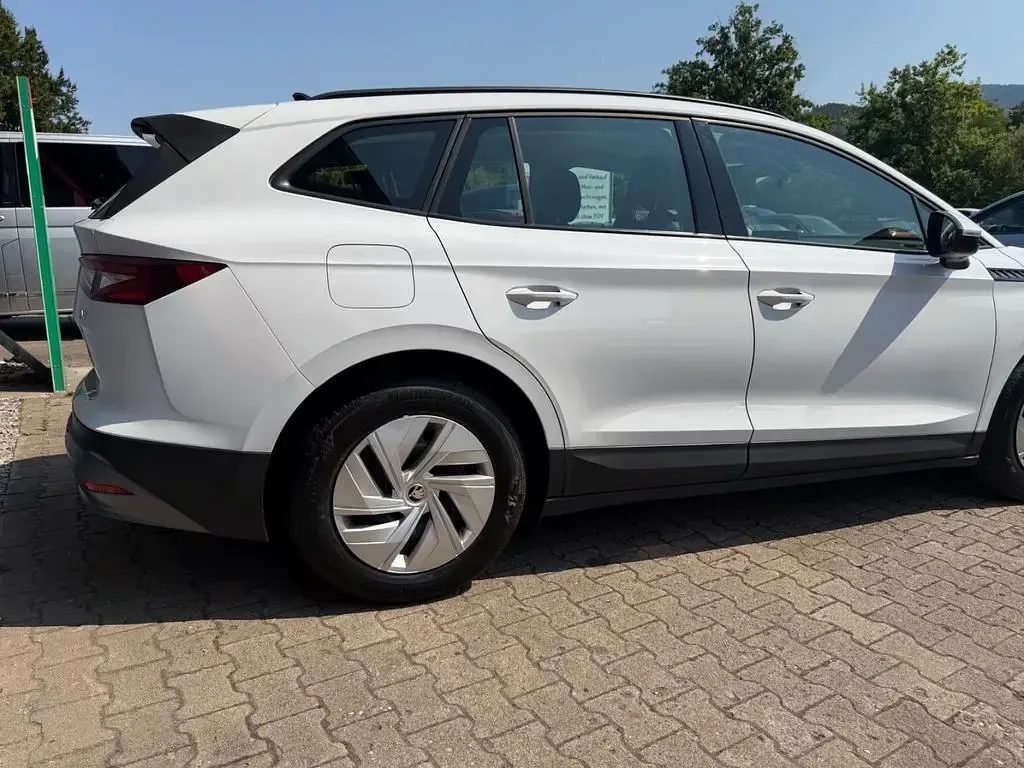 Gebraucht Skoda Enyaq iV Loft 108 kW (148 PS) 2022 Weiß SUV