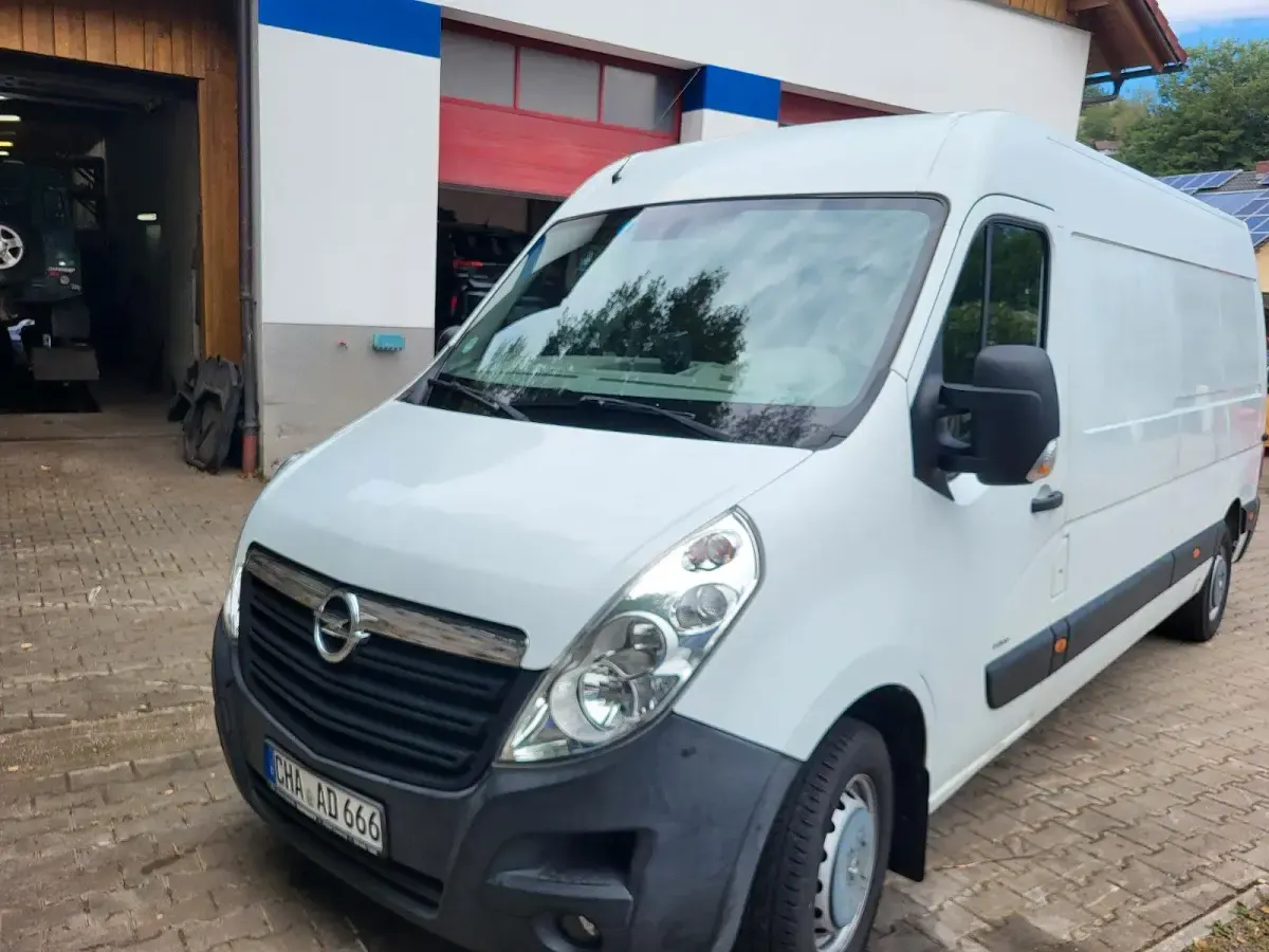 Gebraucht Opel Movano 170 PS (125 kW) 2016 Weiß Van / Kleinbus