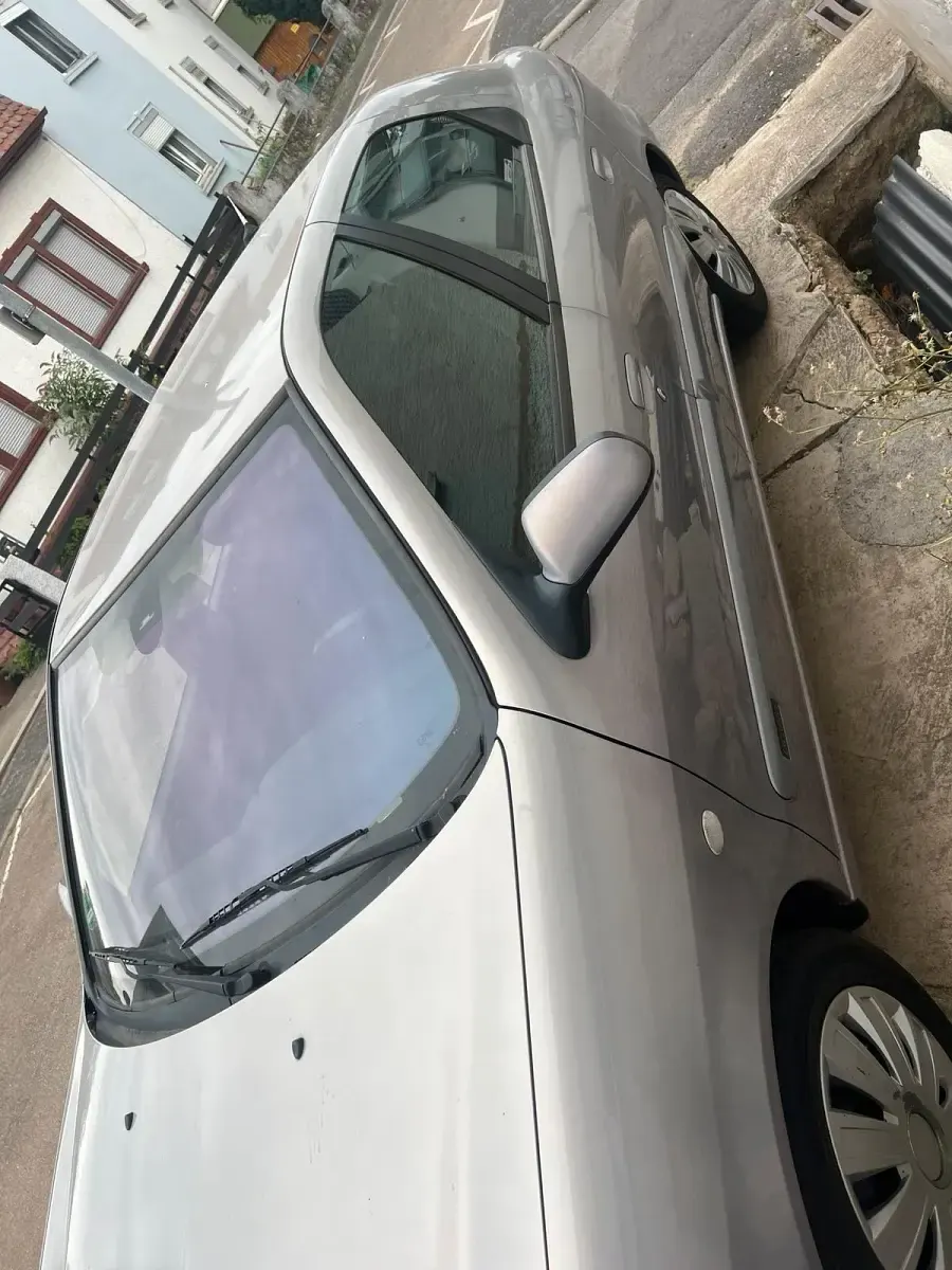 Gebraucht Citroën Xsara 108 PS (79 kW) 2001 Silber Kleinwagen