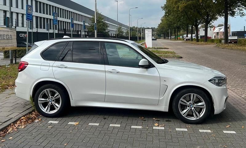 Gebraucht BMW X5 Executive 449 PS (330 kW) 2017 Weiß SUV