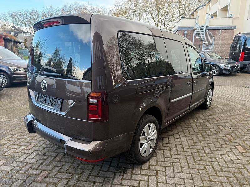 Gebraucht VW Caddy 122 PS (89 kW) 2019 Braun Van / Kleinbus