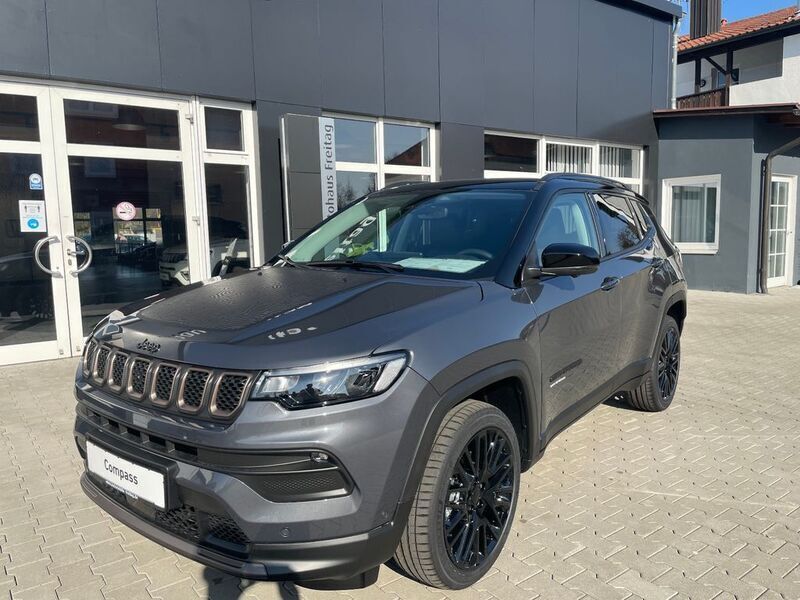 Gebraucht Jeep Compass 131 PS (96 kW) 2022 Graphite SUV