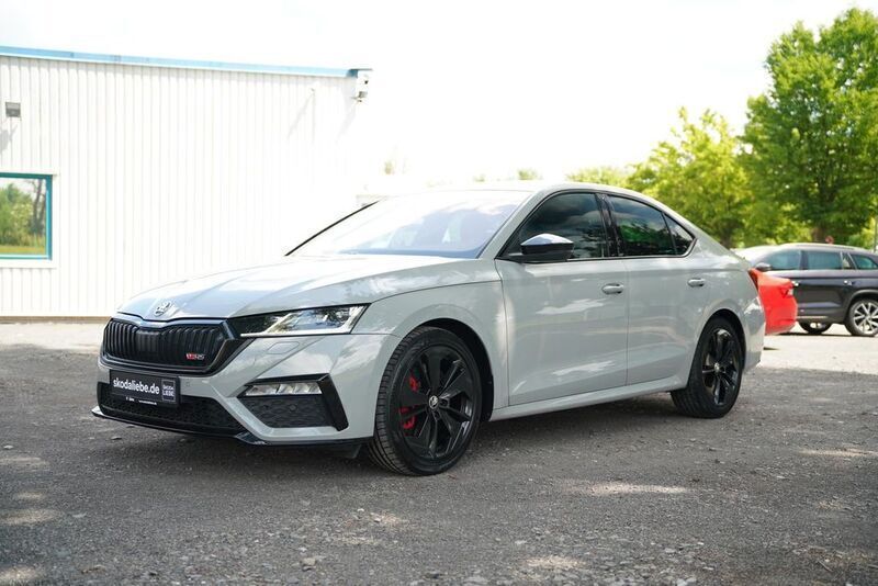 Steelgrau Gebraucht 2021 Skoda Octavia RS Limousine | 28.449 € (Guter Preis) - Bild 1/4