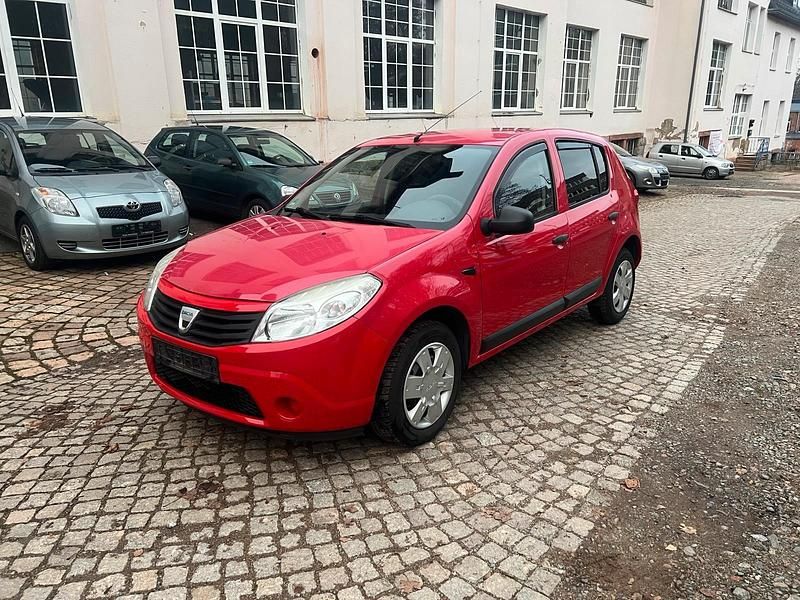 Gebraucht Dacia Sandero 75 PS (55 kW) 2009 Rot Limousine