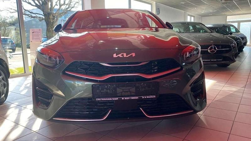 Gebraucht Kia ProCeed GT-Line 160 PS (117 kW) 2023 Grün Kombi