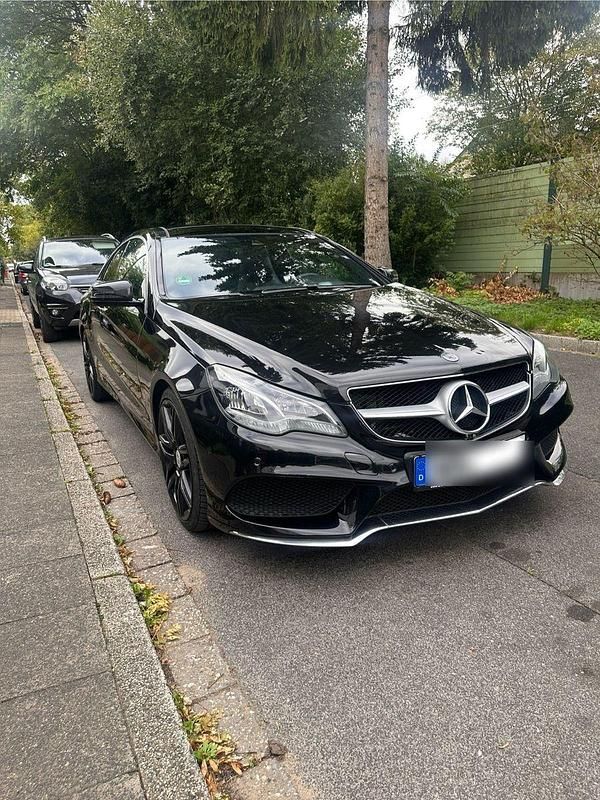 Schwarz Gebraucht 2016 Mercedes E350 AMG Coupé | 14.900 € (Superpreis) - Bild 1/4