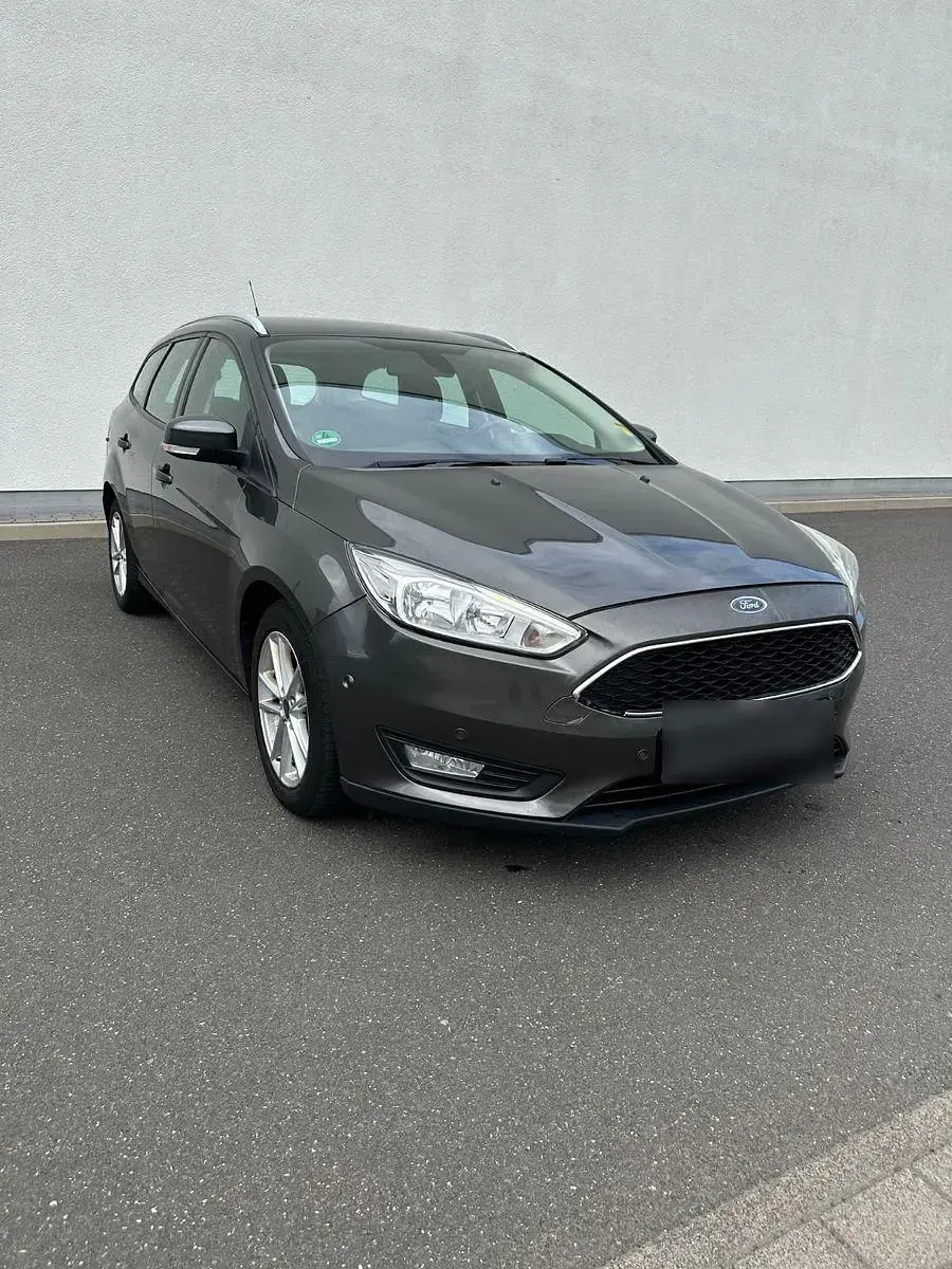 Gebraucht Ford Focus Cool & Connect 125 PS (91 kW) 2017 Grau Kombi