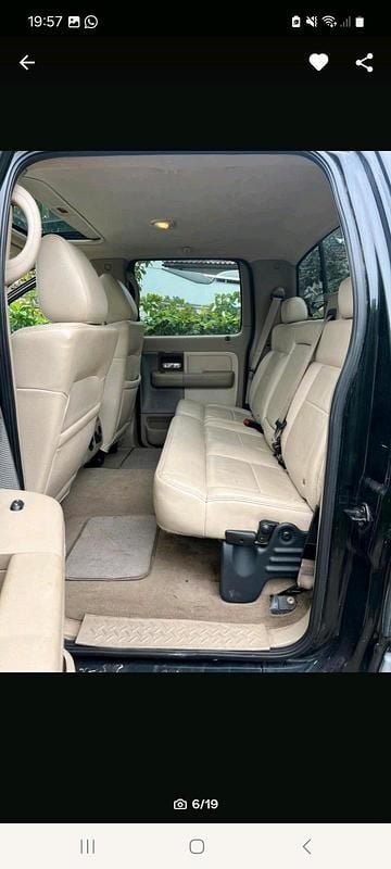 Second-hand Ford V8 301 CP (221 kW) 2004 Negru SUV