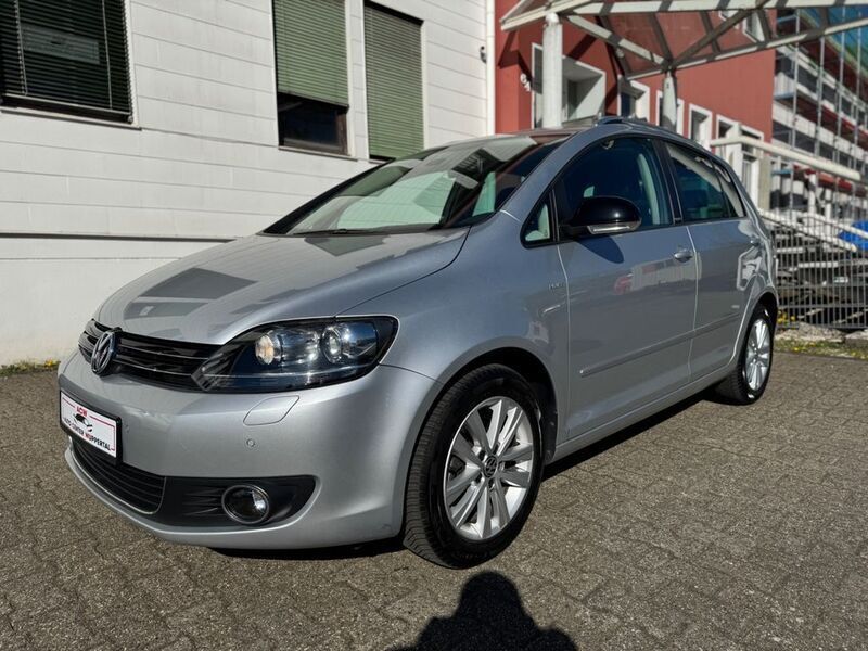 Silber Gebraucht 2011 VW Golf Plus Style Van / Kleinbus | 10.799 € (Etwas zu teuer) - Bild 1/4