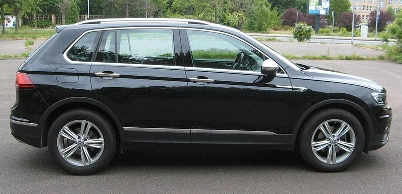 Gebraucht VW Tiguan Highline 150 PS (110 kW) 2017 Schwarz SUV