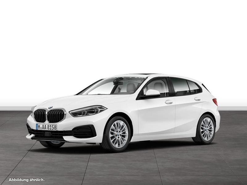 Alpinweiss Gebraucht 2024 BMW 120 Advantage Kleinwagen | 33.024 € (Teuer) - Bild 1/2