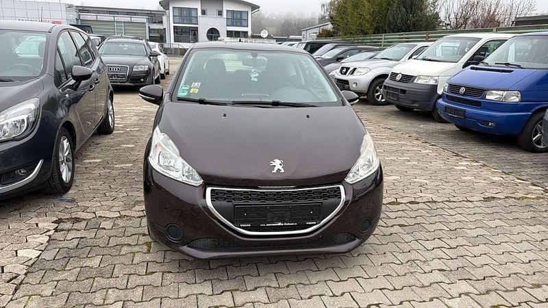 Schwarz Gebraucht 2012 Peugeot 208 Active Kleinwagen | 1.950 € (Superpreis) - Bild 1/4
