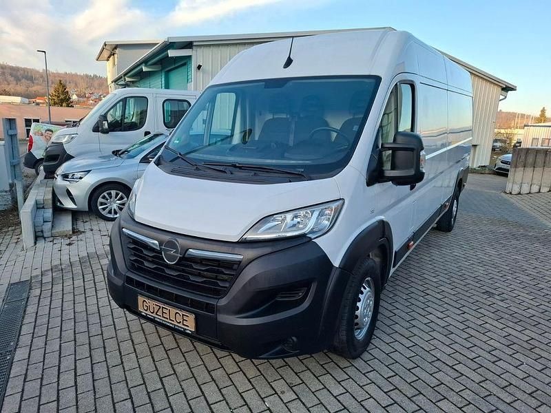 Gebraucht Opel Movano 140 PS (102 kW) 2022 Weiß Kombi