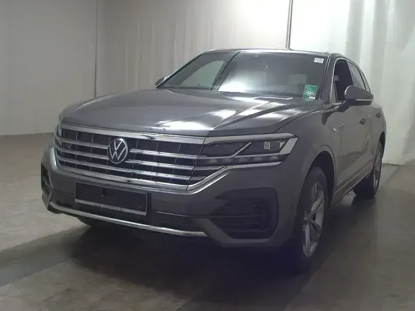 Second-hand VW Touareg R-line 231 CP (169 kW) 2022 Gri SUV
