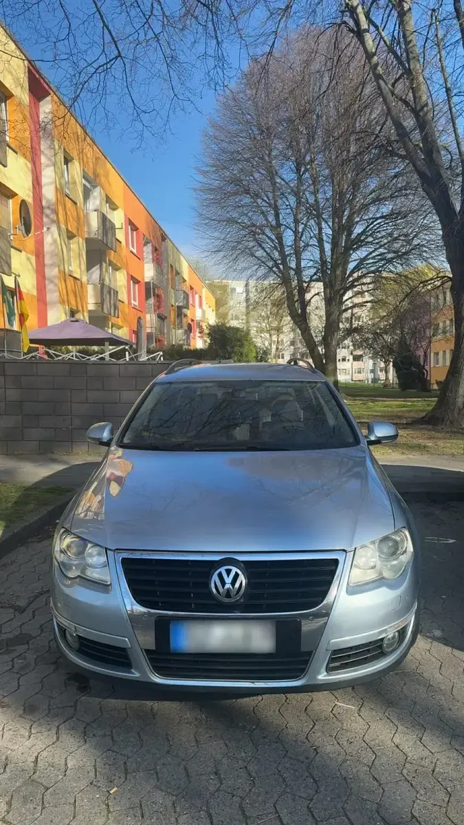 Usata VW Passat 177 CV (130 kW) 2009 Andere farben Station wagon