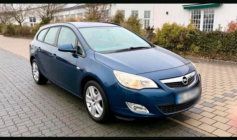 Gebraucht Opel Astra 110 PS (80 kW) 2011 Kombi